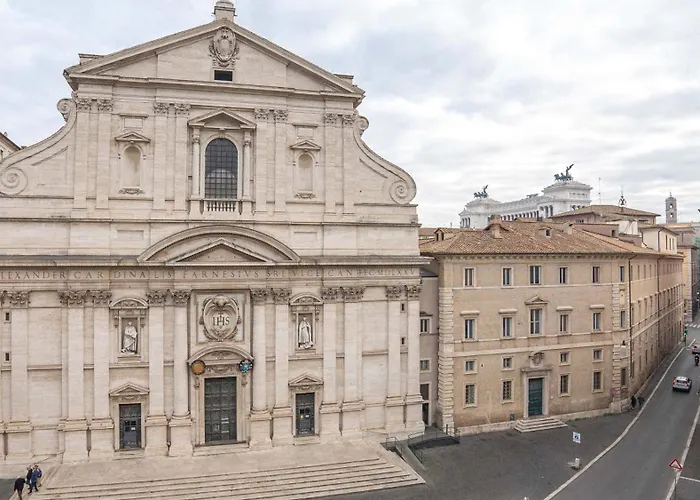 Easytopstay - Piazza Venezia View Charming Róma
