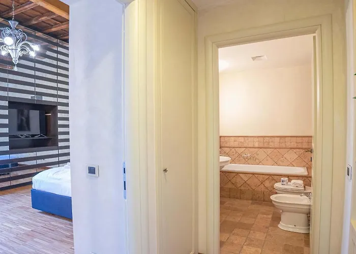 Easytopstay - Piazza Venezia View Charming Apartman *