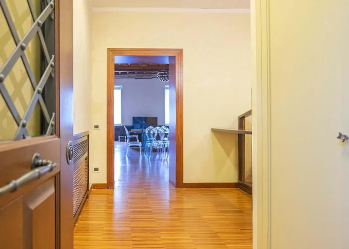 Easytopstay - Piazza Venezia View Charming