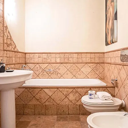 Easytopstay - Piazza Venezia View Charming