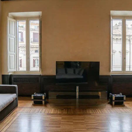Easytopstay - Piazza Venezia View Charming 아파트 로마