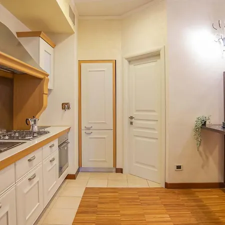 아파트 Easytopstay - Piazza Venezia View Charming 로마