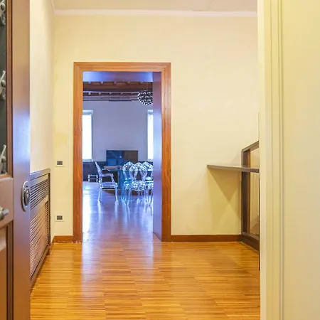 Easytopstay - Piazza Venezia View Charming